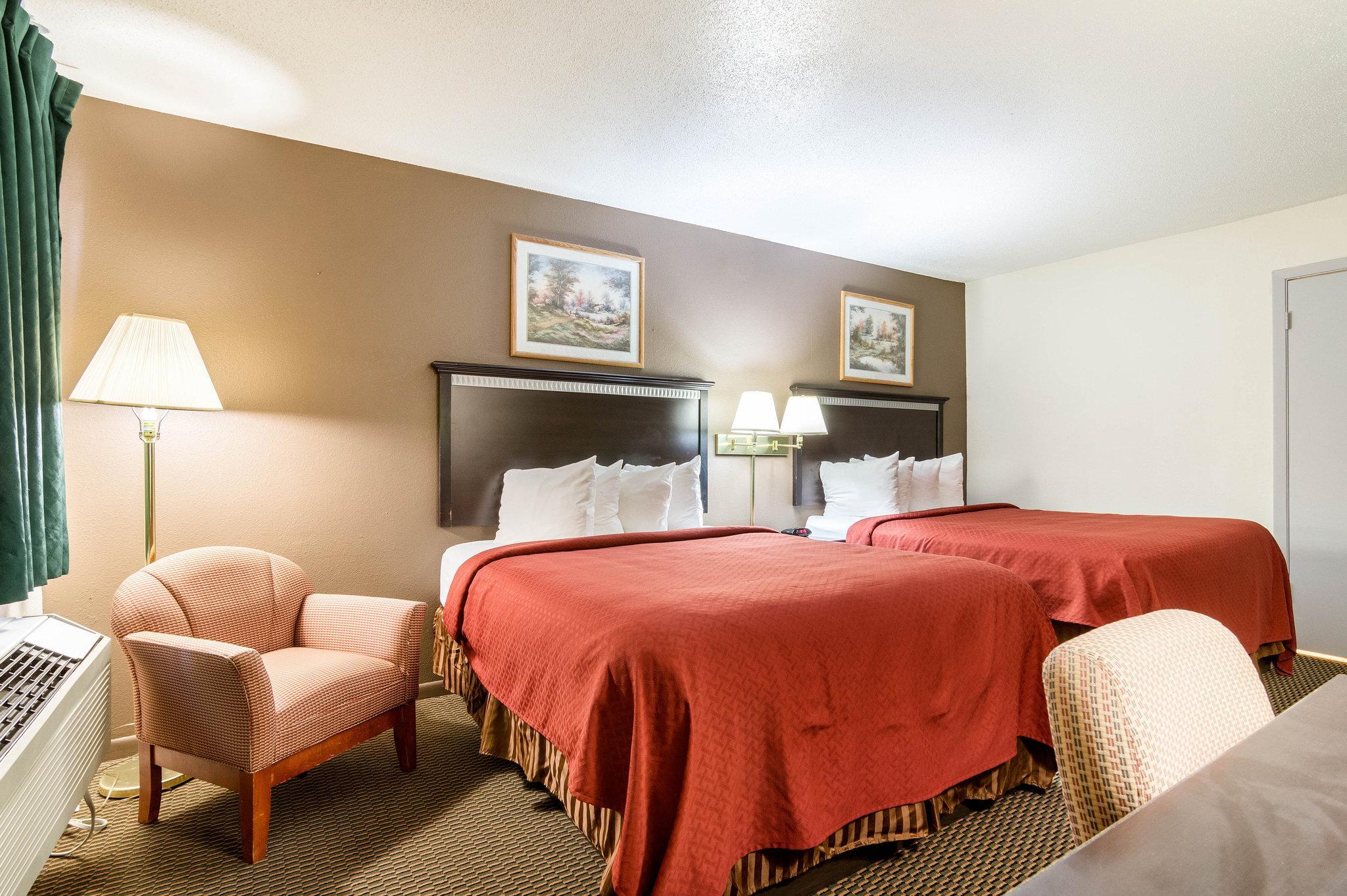 Colby Inn And Suites Esterno foto