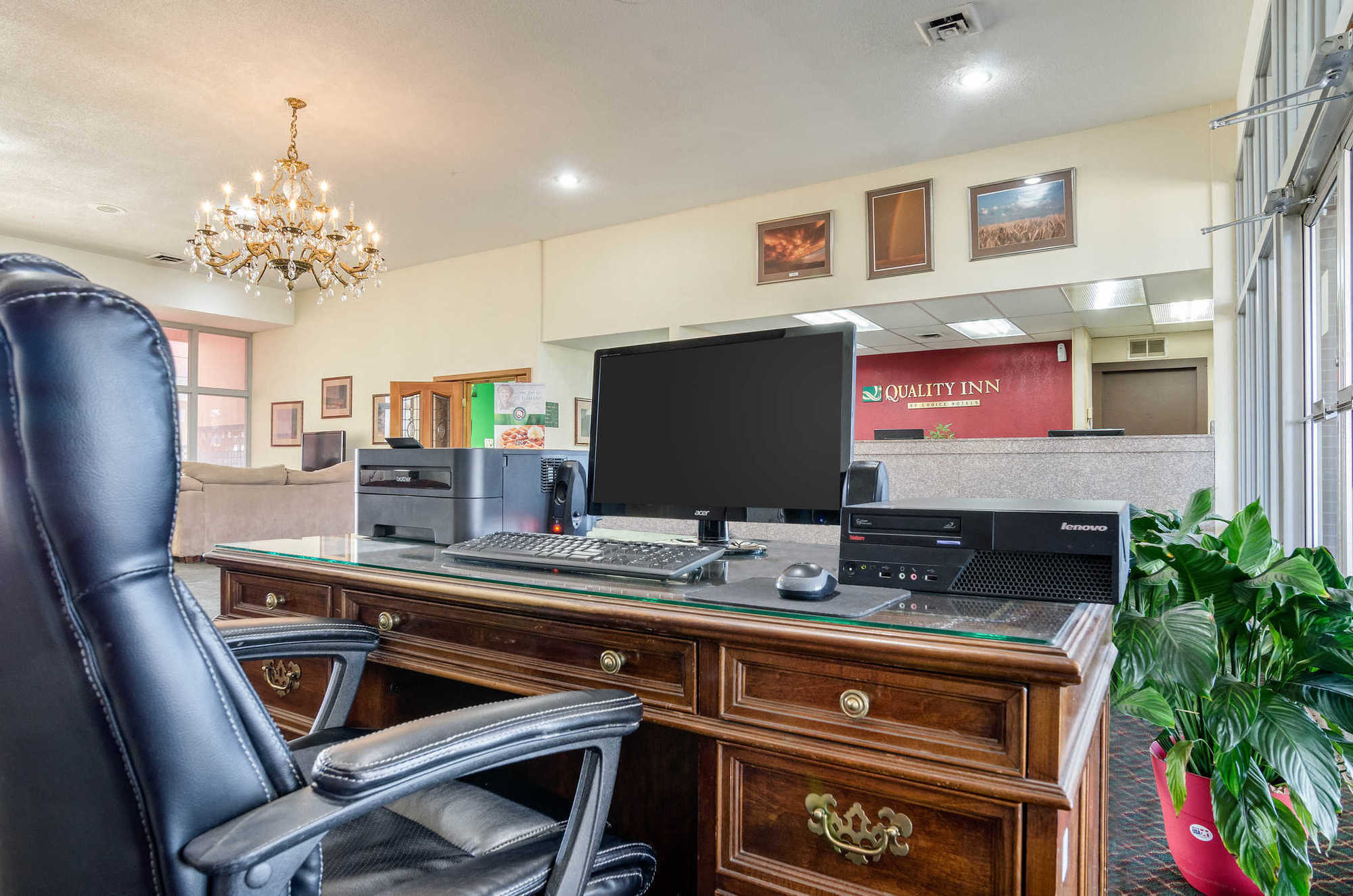 Colby Inn And Suites Servizi foto